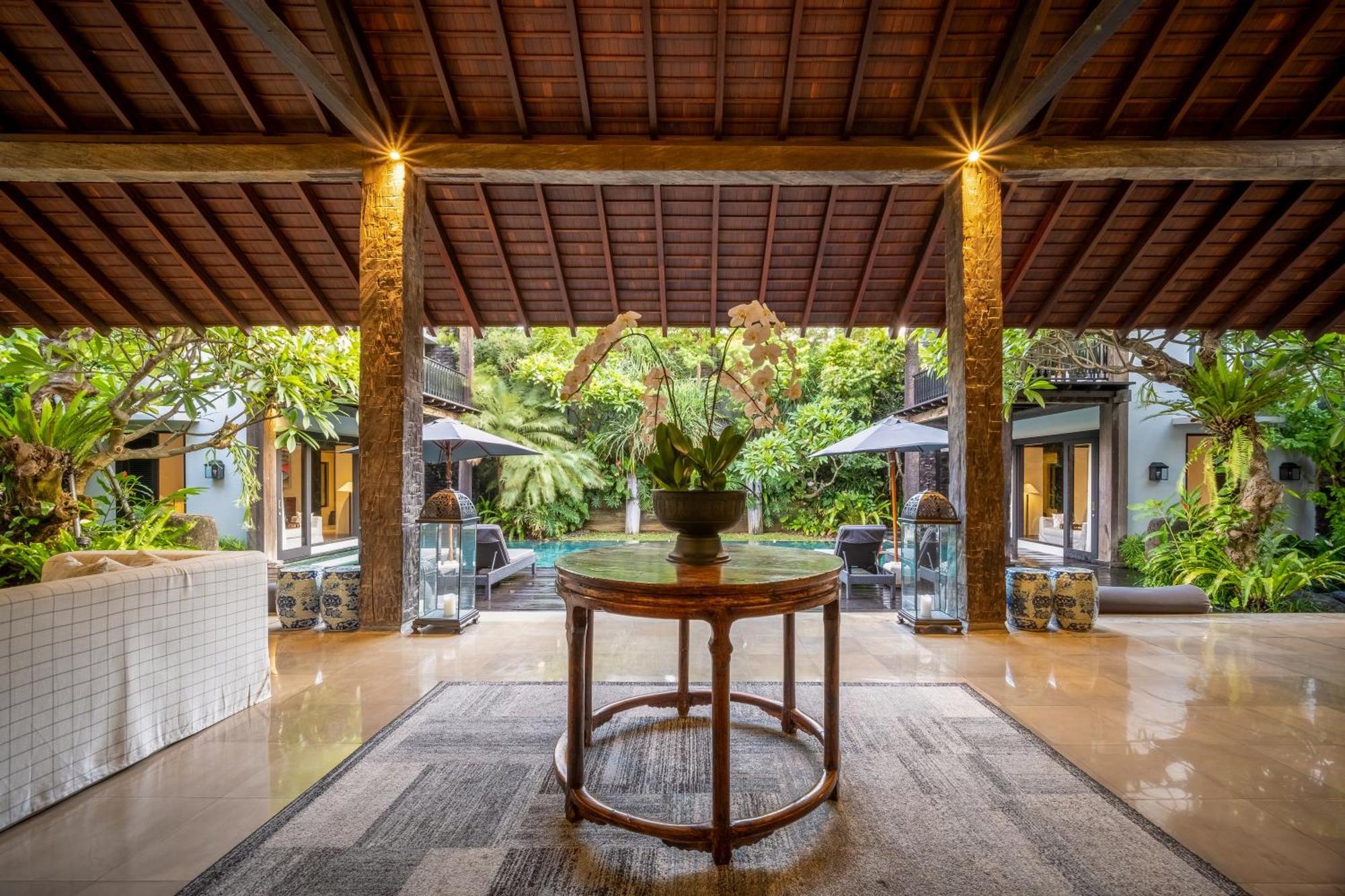 Villa De Suma - Fully Staffed Luxury Villa, Walk To The Beach! Seminyak  Exterior photo