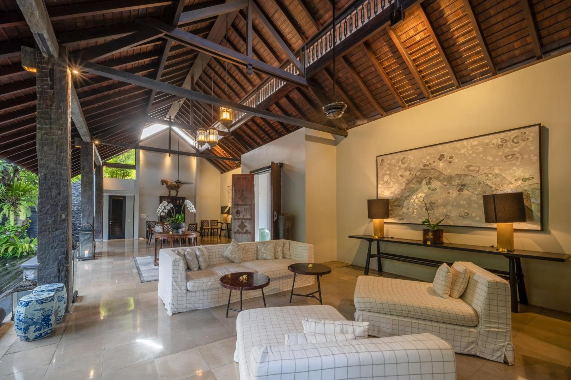 Villa De Suma - Fully Staffed Luxury Villa, Walk To The Beach! Seminyak  Exterior photo